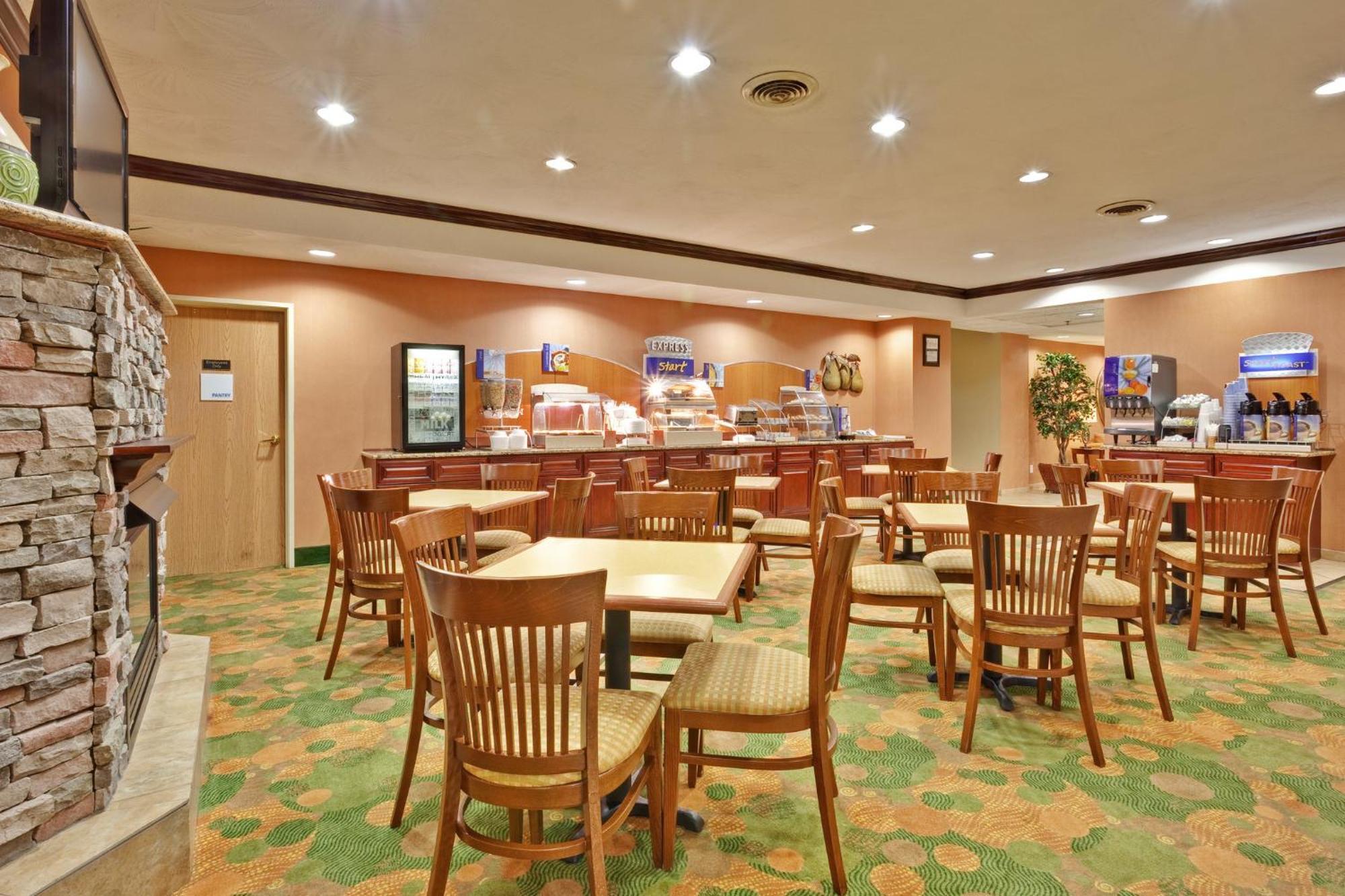 Holiday Inn Express Winfield - Teays Valley, An Ihg Hotel Hurricane エクステリア 写真